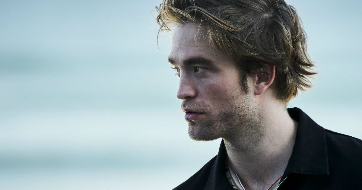 Robert Pattinson in the footsteps of Robert Pattinson