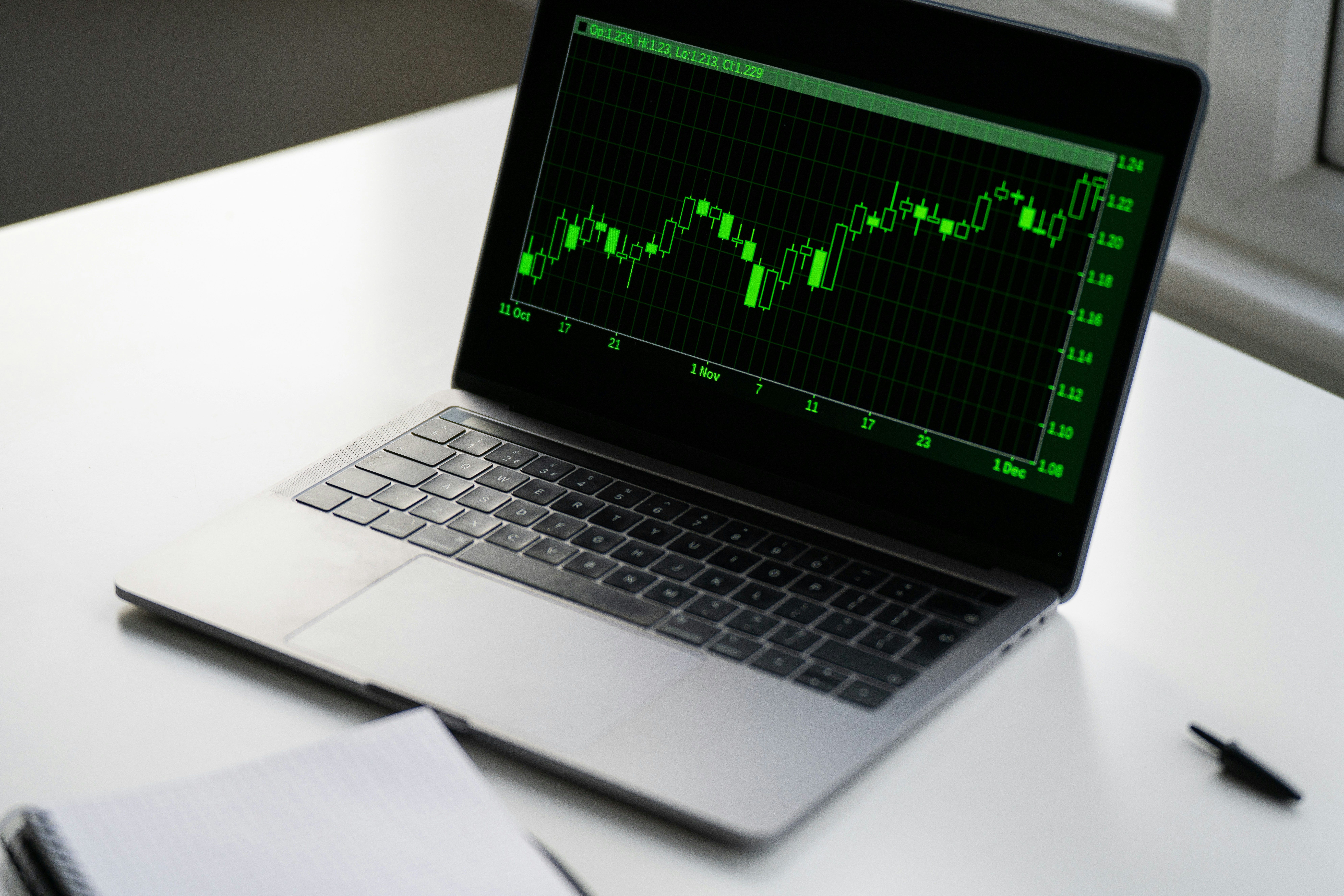 Ethereum (ETH) Treasury News: SharpLink (SBET) Buys $463M in ETH, Stock Down 66%